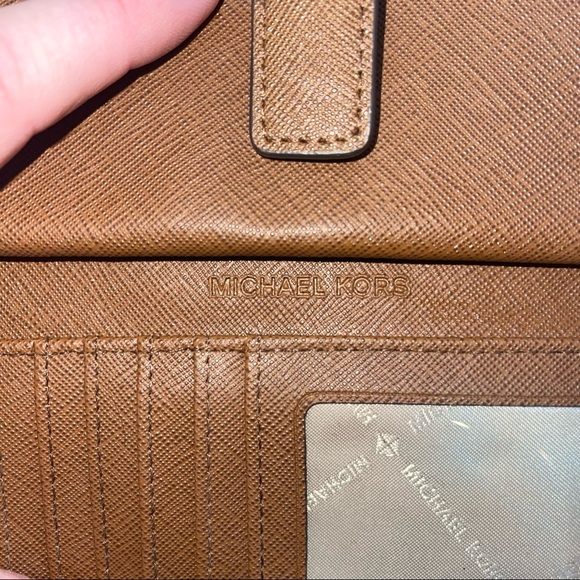 MICHAEL KORS Brown Signature MK Pattern Duffel Satchel & Double Zip Wallet - Picture 16 of 16